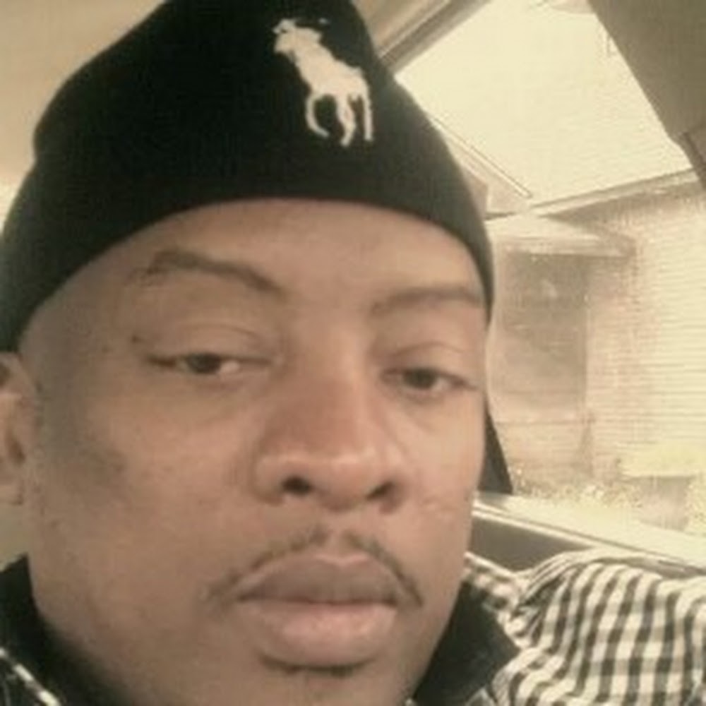 Meet your Posher, Kenneth